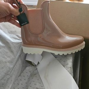 Dolce Vita Stormy Rain Boots. Size 11